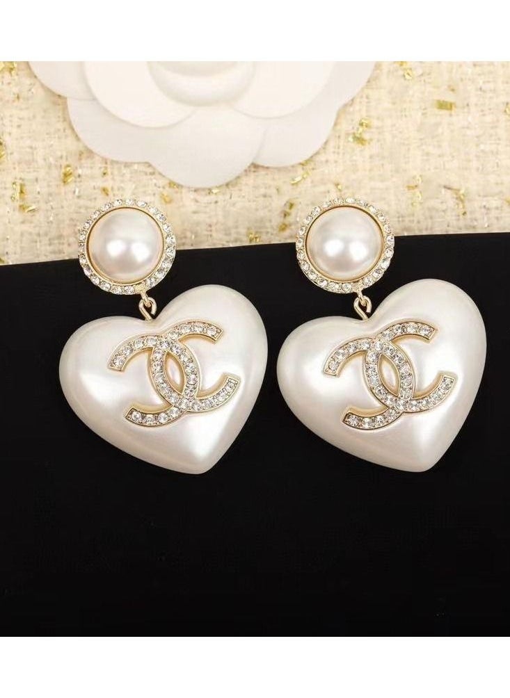 Generic - Heart Shaped Pearl White Faux Pearl Earrings - Image 1