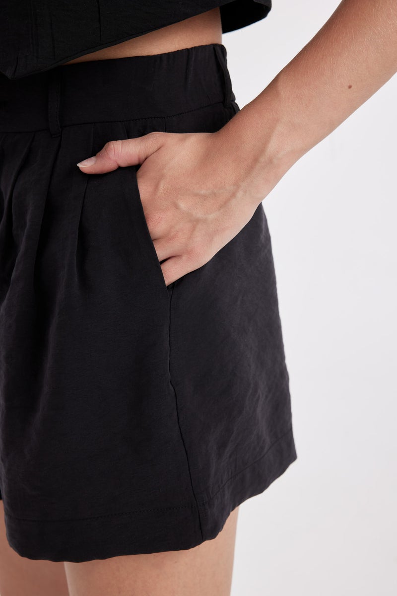 DeFacto Black Woman Regular Fit Normal Waist Short Leg Modal Shorts Casual - Image 5