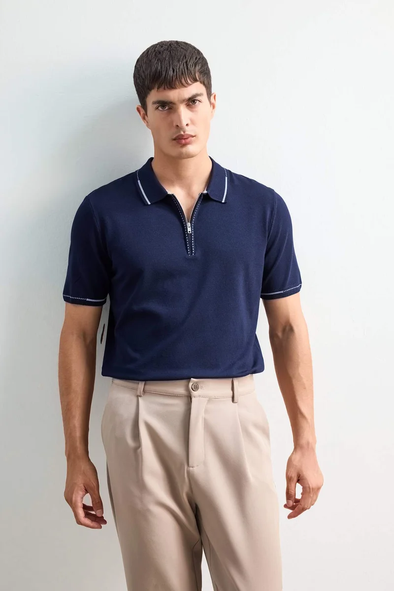 ديفاكتو Standard Fit Polo Collar Knitwear Polo T-Shirt