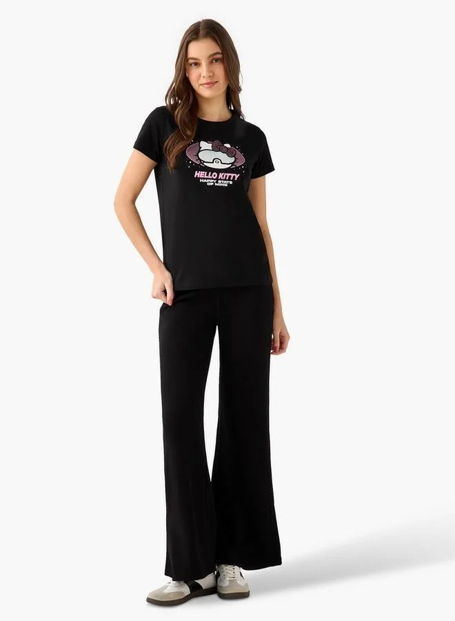 اس بي كاركترز Regular Fit Cotton T-shirt with Hello Kitty Print
