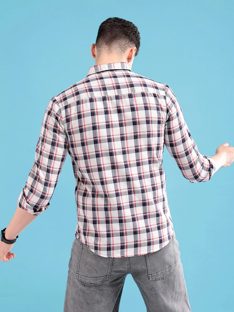 The Indian Garage Co Men Regular Fit Checkered Full Sleeves Cutaway Collar Casual Shirt