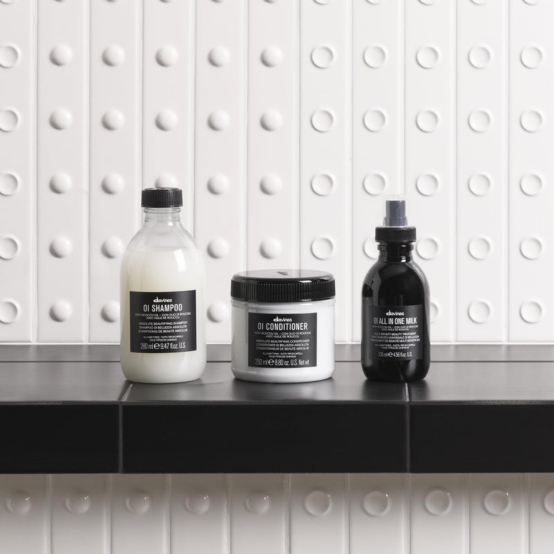 Davines OI All in One Milk | Hair Milk Spray | Powerful Hair Detangler + Heat Protection | Smoothes Frizzy Hair | 4.56 Fl Oz - Image 5
