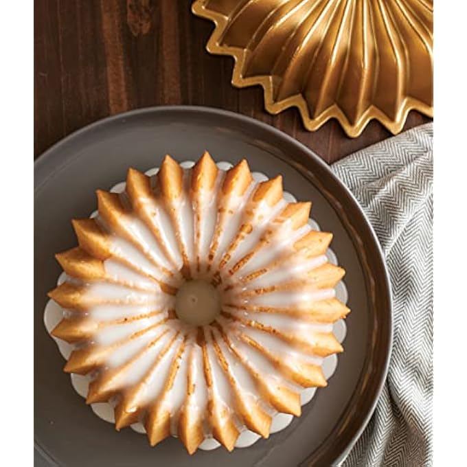 5 Cup Brilliance Bundt Pan - Image 5