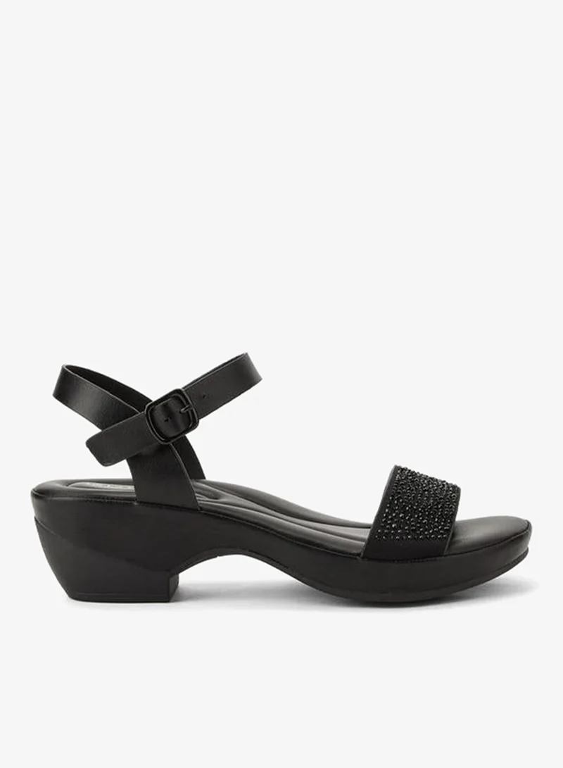 لو كونفورت صنادل نسائية بحزام للكاحل مزينة