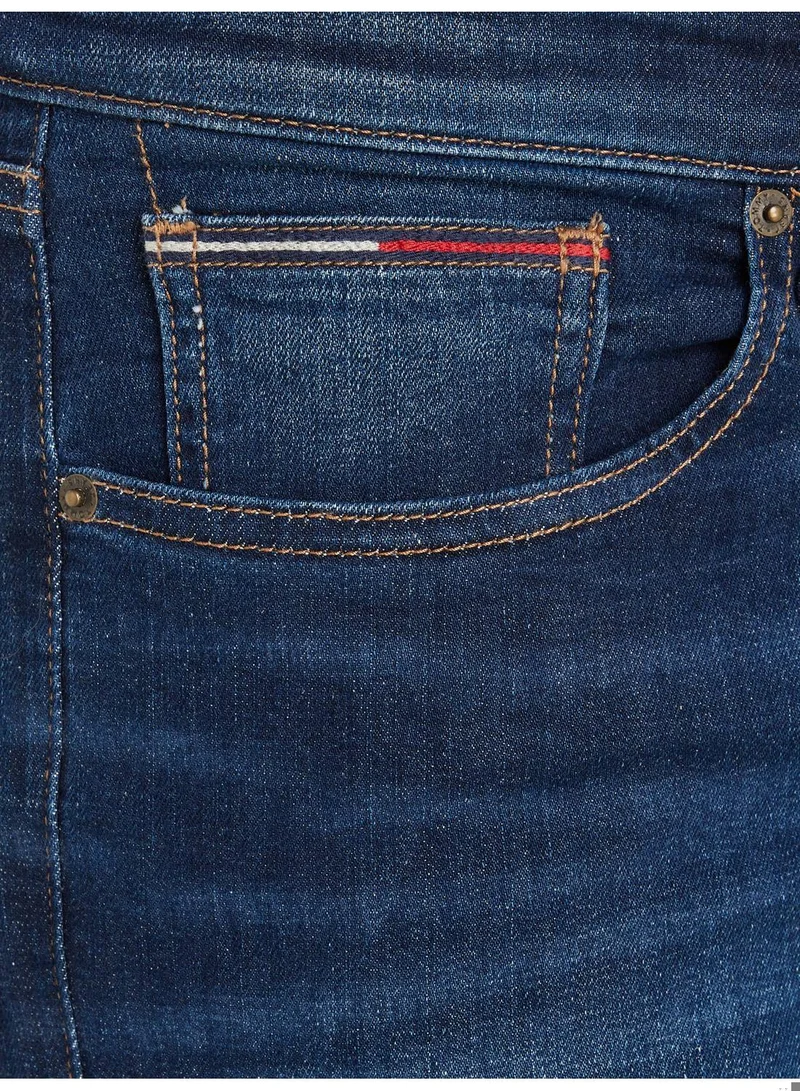 TOMMY HILFIGER Ryan Straight Relaxed Fit Faded Jeans