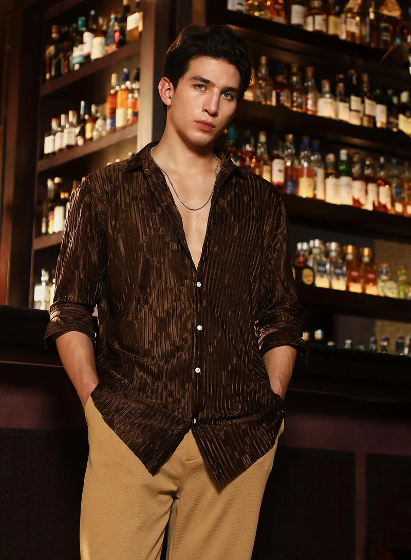 كامبوس سوترا Campus Sutra Men's Chocolate Brown Pleated-Rhombus Shirt | Spread Collar , Long  Cuffed Sleeves , Button Closure | Solid Pleated | Polyester Blend Shirt For Party  Wear