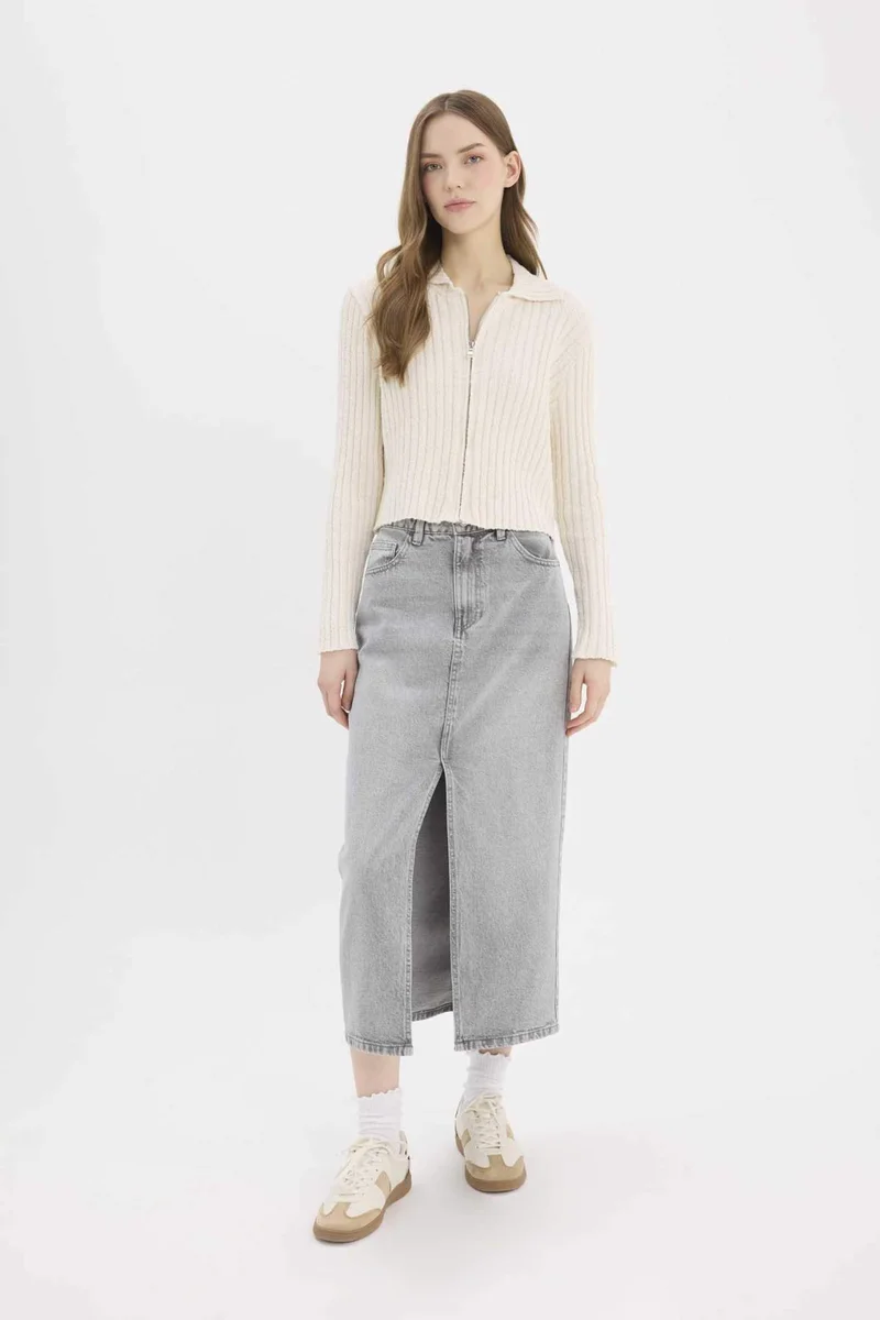 ديفاكتو Slim Fit Polo Collar Cardigan