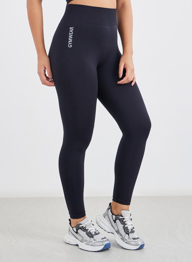 Styli Text Detail Seamless Side Sports Bra and Leggings Set - Image 5