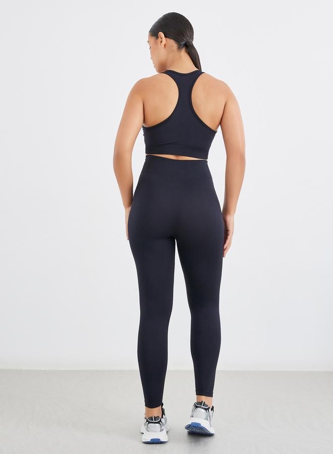 Styli Text Detail Seamless Side Sports Bra and Leggings Set - Image 4