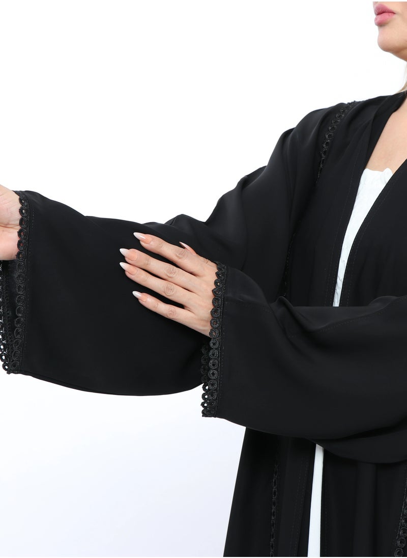 ماي سوق - عباية لف بياقة بقلاب منسوجة من القماش التفتة الراقي ومزينةبأزرار من الأمام - Image 1