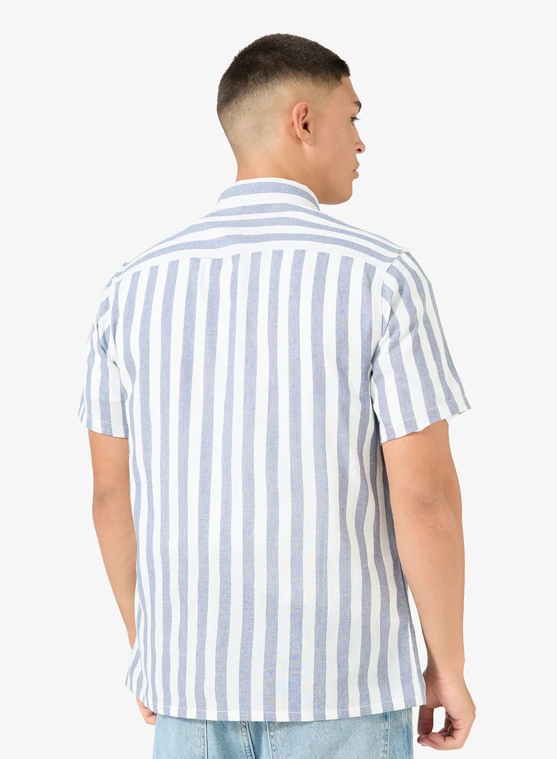 سفنتي فايف قميص كلاسيكي بقصة عادية