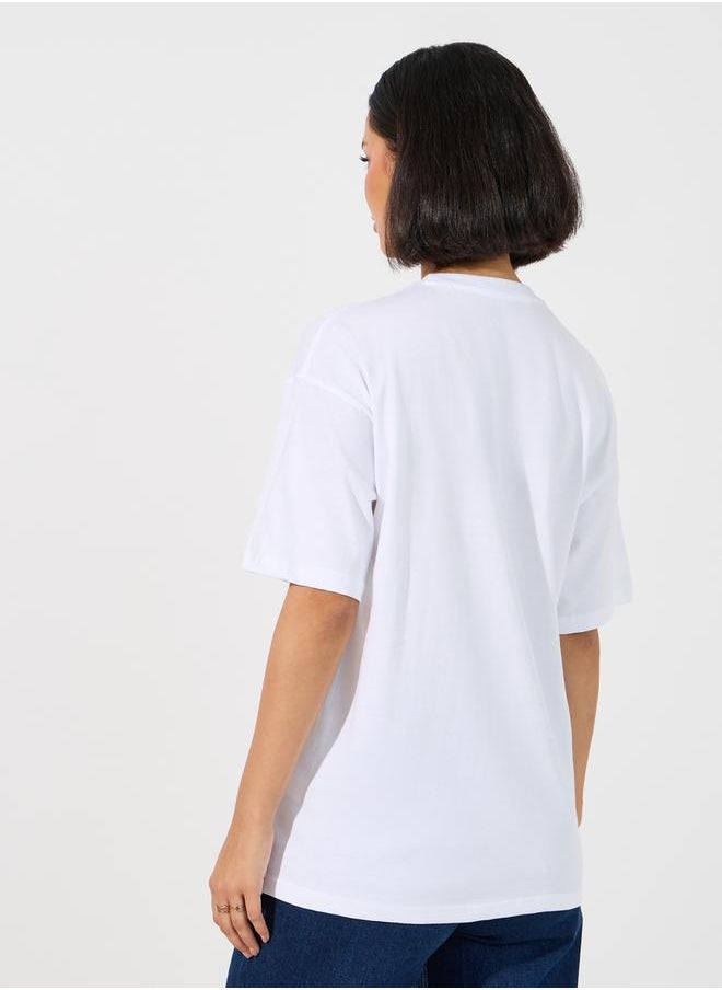 Styli Oversized La Poesie Paris Embroidered Slogan T-Shirt  - Image 4