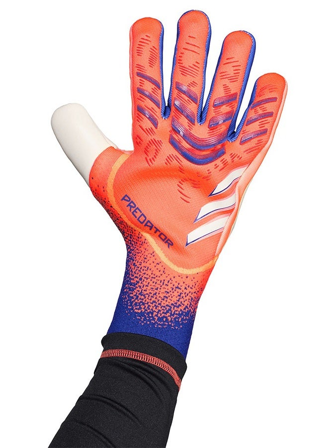 Predator Football Training Professional Fingersave Goalkeeper Gloves - Image 3