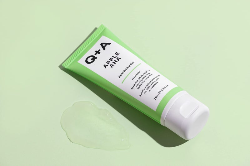 Q+A Apple AHA Exfoliating Gel, naturally occurring Malic and Lactic Acid alongside Apple Fruit Extracts and Glycolic Acid for smoother, brighter skin (2.5 Fl.Oz) - Image 4