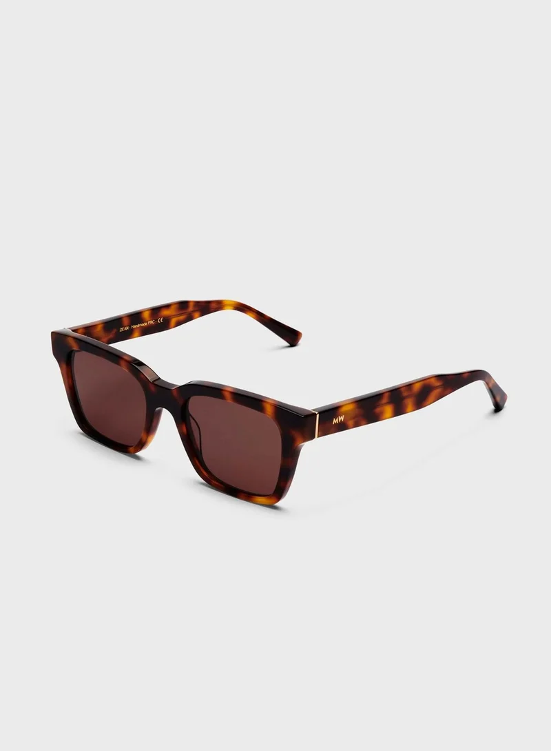 MESSYWEEKEND Dean Wayfarers Sunglasses