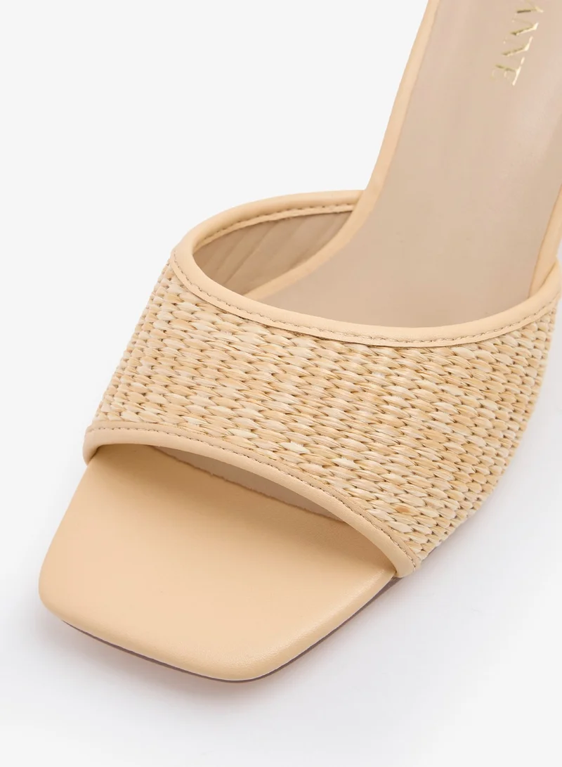 لوريان واحدة