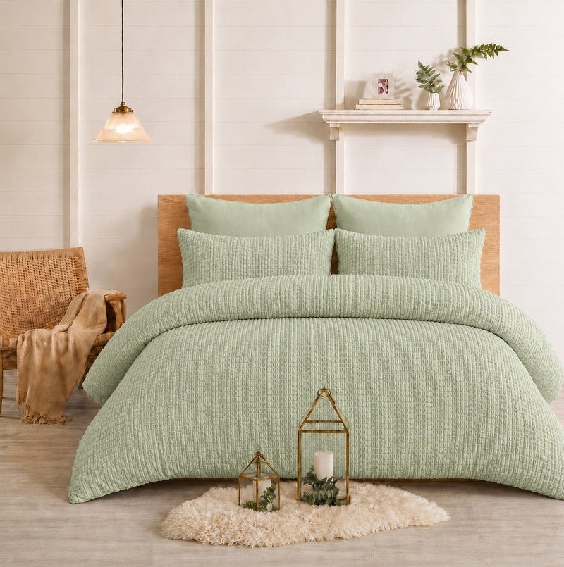 HOMETOPIA Luxury King Size 6-Piece Comforter Set 264×229 cm – Embossed Fabric, Ultra Soft & Breathable Fabric, Comfortable, All-Season Use, Premium Quality, Ideal for AC Rooms & Home Use in Saudi Arabia. - Image 1
