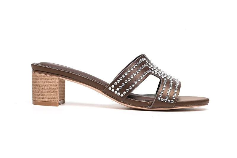 Cuple Womens embelished pointed-toe kitten heel mules