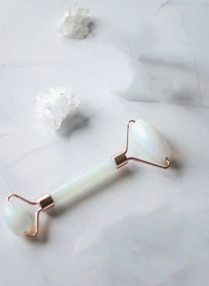 بكرة دوارة للوجه واليشم للعناية ببشرة الوجه والعين والرقبة، مدلك الوجه من حجر اليشم الاصلي 100%، بكرة العين للعيون المنتفخة، العناية الذاتية للوجه للنساء (ابيض) - Image 4