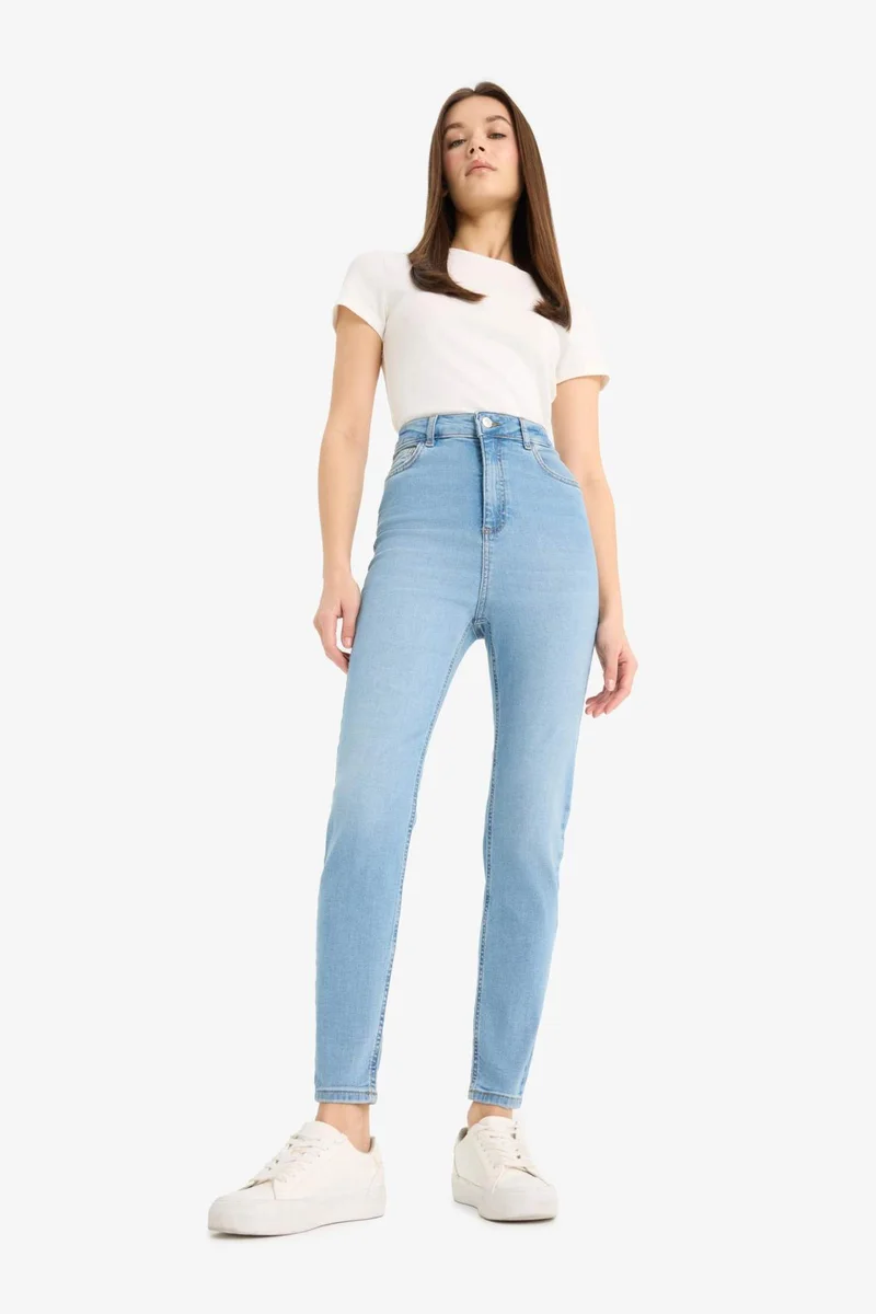 ديفاكتو Anna Skinny Fit High Waist Straight Leg Long Jeans