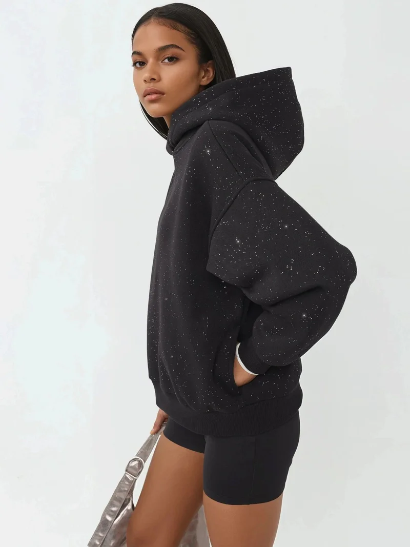 هيكاب سترة بغطاء رأس مزينة بالترتر