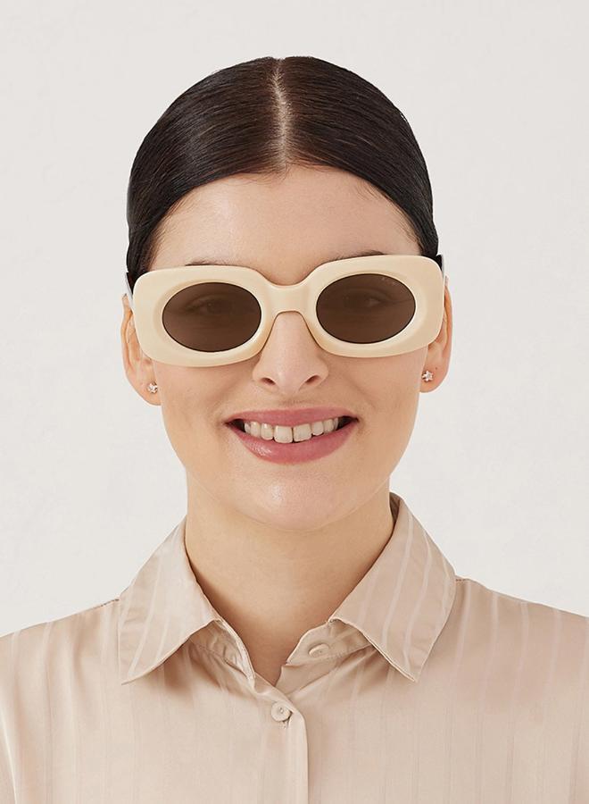 بلاك أوت نظارات شمسية نسائية مستطيلة بحماية - Image 4