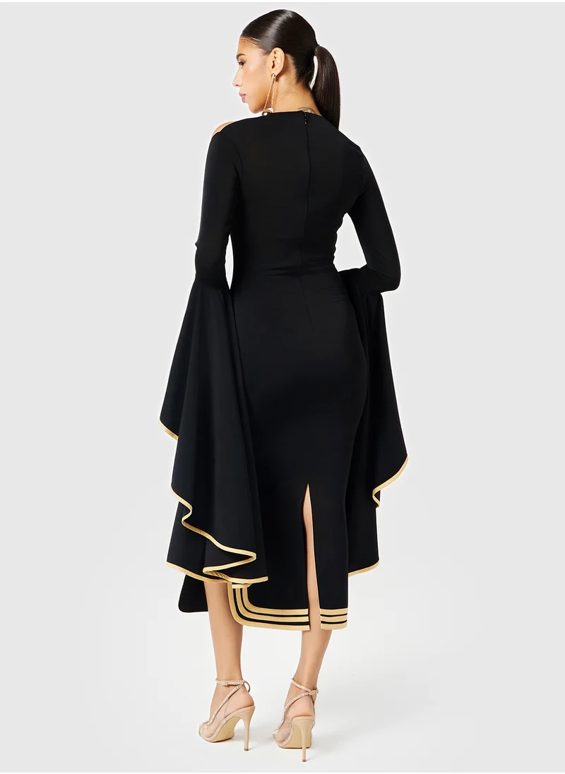 ثريدز باي اجوني Contrast Piping Wide Sleeve Dress