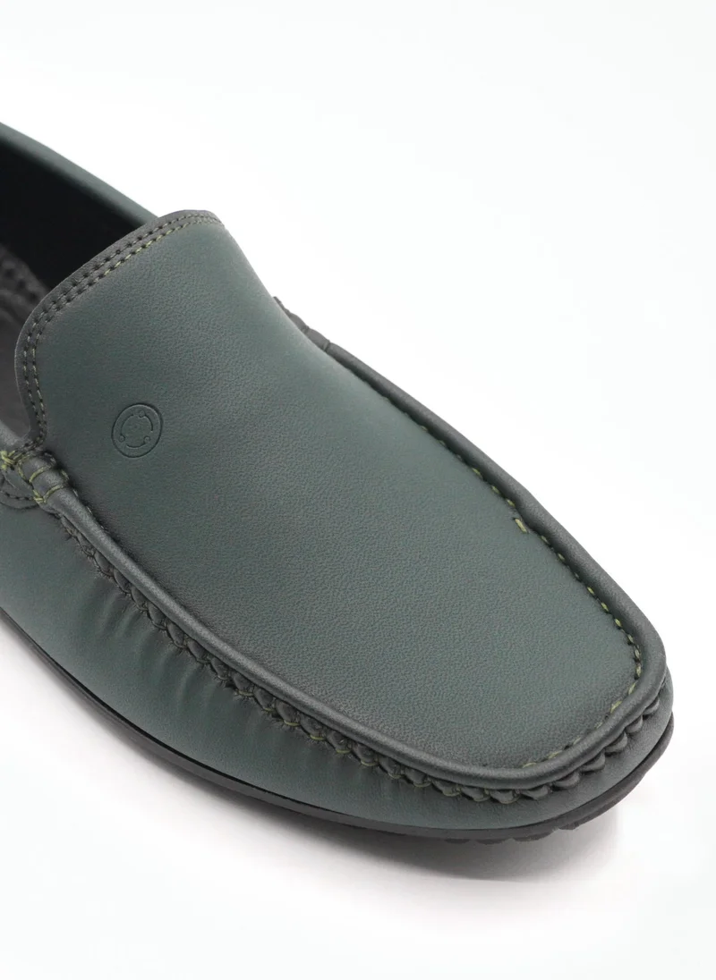 Geoomnii green Casual Slip-On Shoes for Men – Comfortable & Stylish Everyday Footwear for Men | Best Price UAE