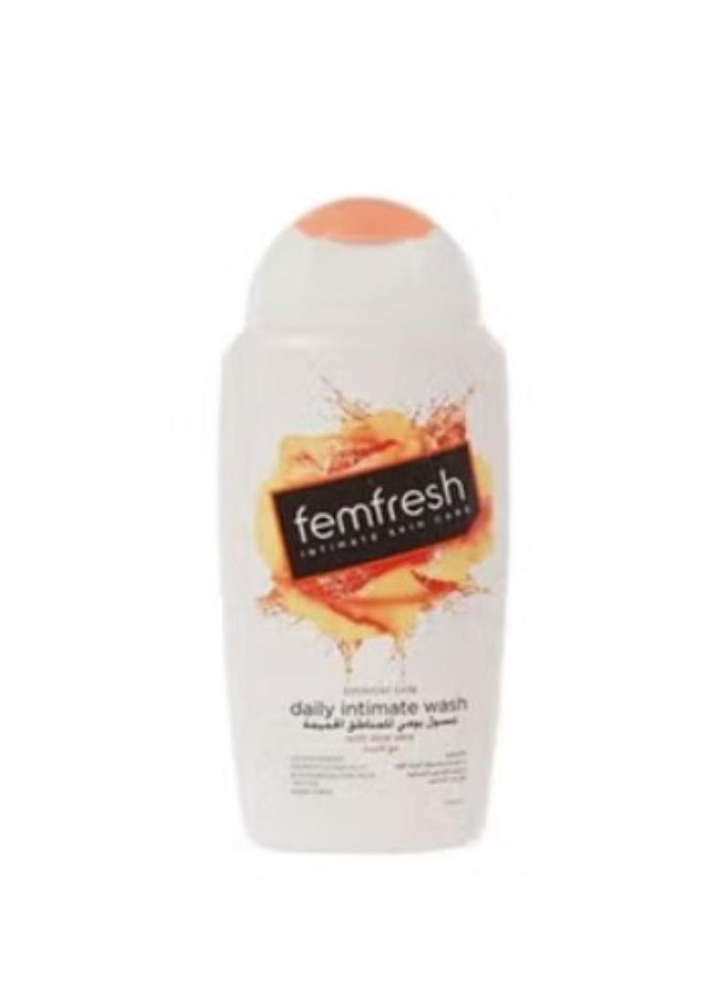 Femfresh Hypoallergenic pH Balanced Intimate Wash with Aloe Vera 250 ml - pzsku/Z833B468458F7D79191CDZ/45/_/1706016814/1310f842-a3c5-4188-b7da-f4a7c12e4272