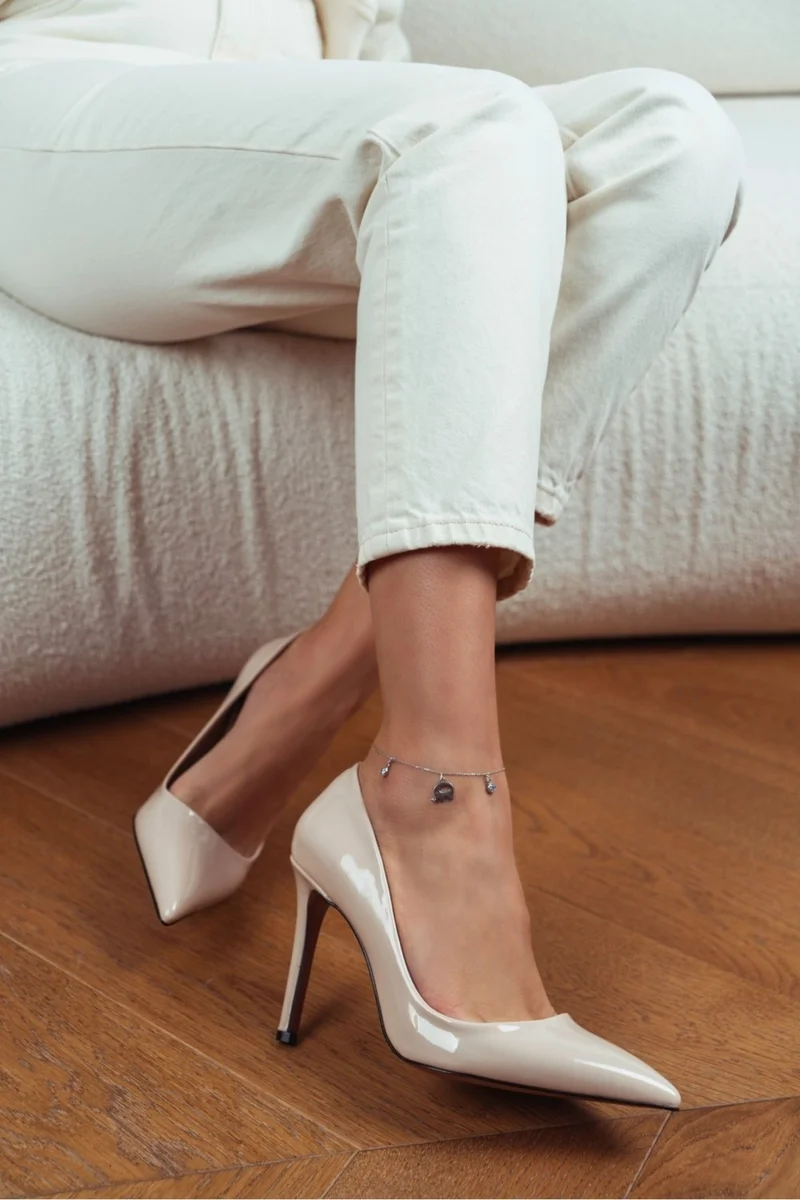 نيشانتاشي شوز Vanessa Beige Patent Leather Pointed Toe Women's Stiletto