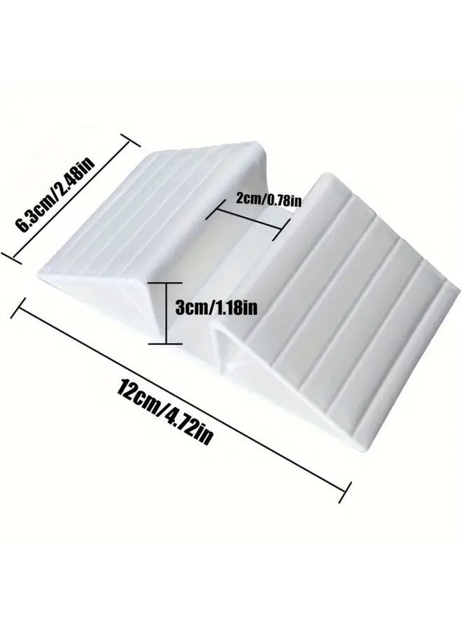 6 قطع أقدام دعم مثلثة بيضاء بلاستيكية لبوابات الحيوانات الأليفة والأطفال، وتجهيزات تعزيز الأسوار - Image 3