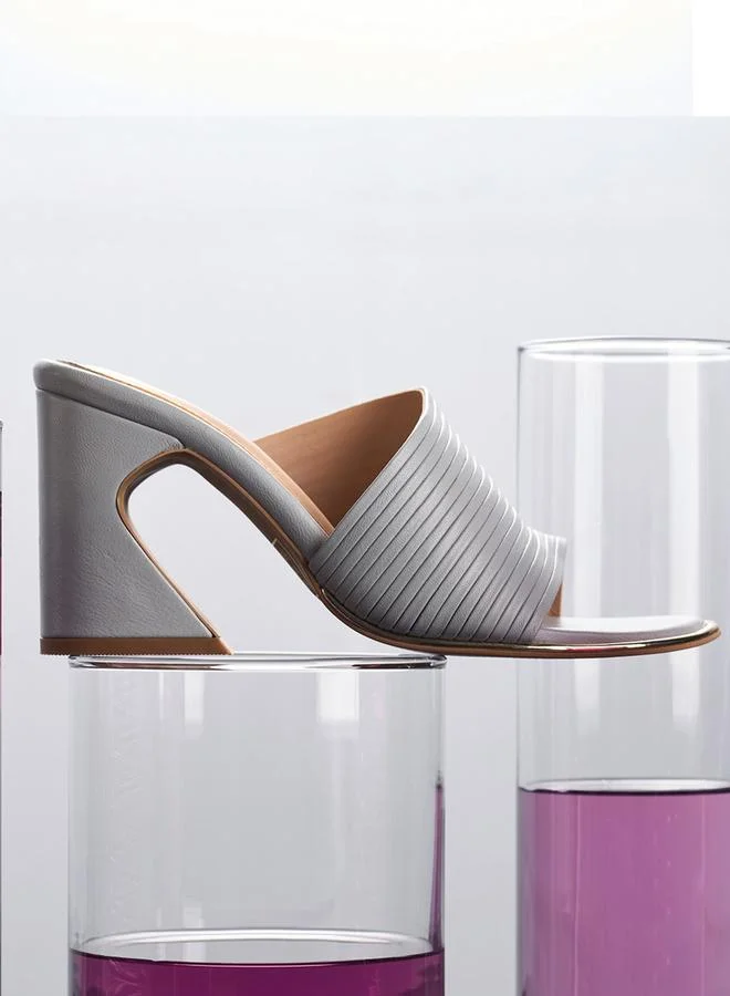 تايك تو صنادل بكعب عريض جلد مخطط من هيل يور سول