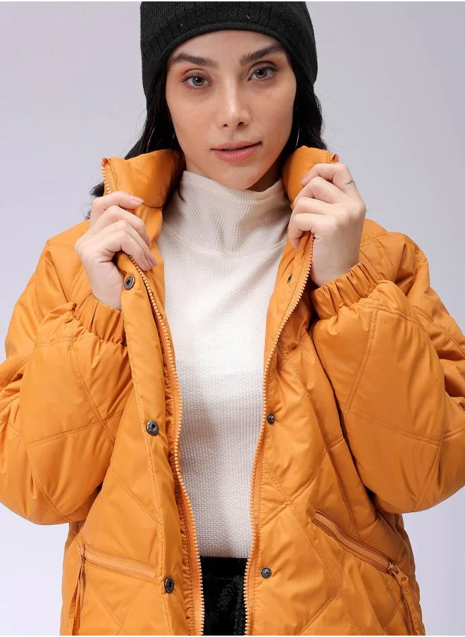 مرفوعة Women Relaxed Fit Solid Quilted Jacket