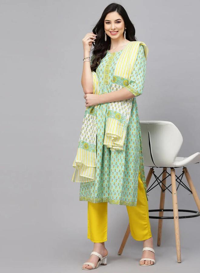 Desiqlo Green Floral Printed Rayon Kurta with Pants and Dupatta Set - Image 2