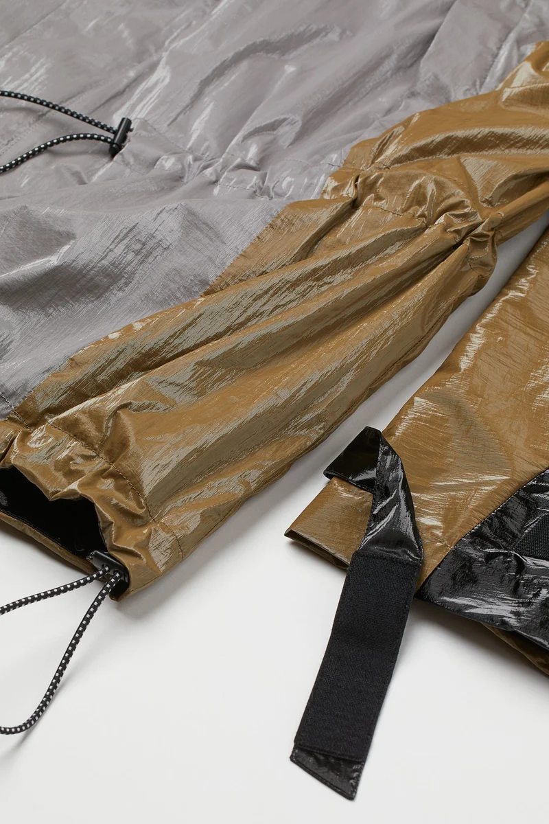 H&M Block-coloured nylon jacket