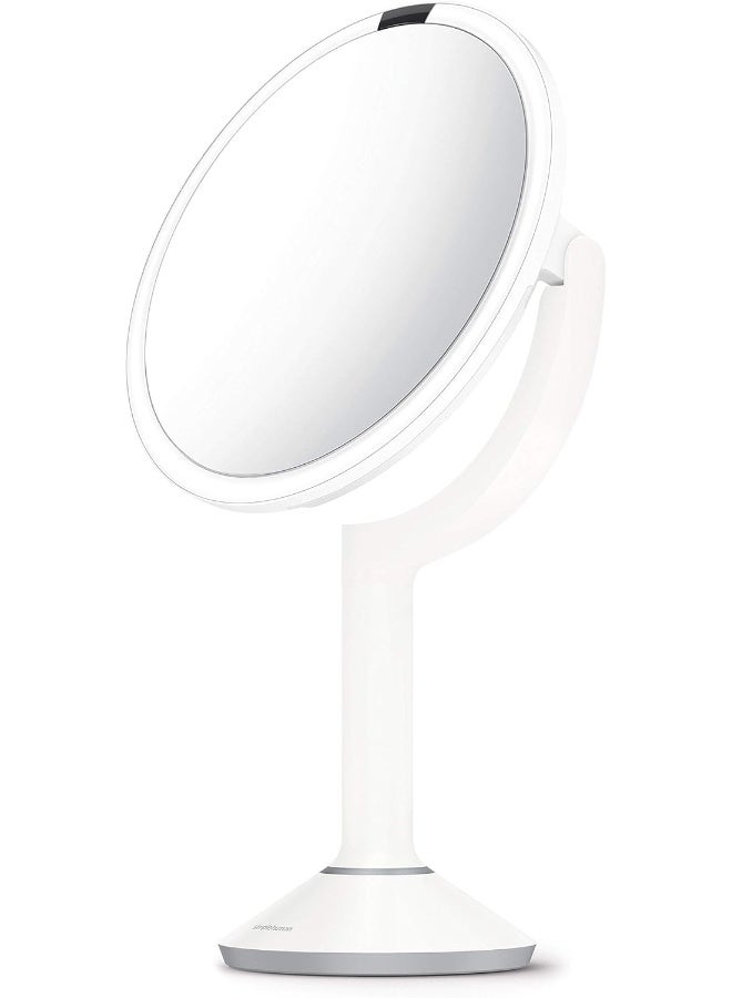 simplehuman مرآة بسيطة إنسان ثلاثية الاستشعار، بيضاء. نظام إضاءة Tru Lux. تكبير 10X / 5X / 1X. خالية من التشويه. قابلة للشحن. بدون سلك. مستشعر حركة. - Image 2