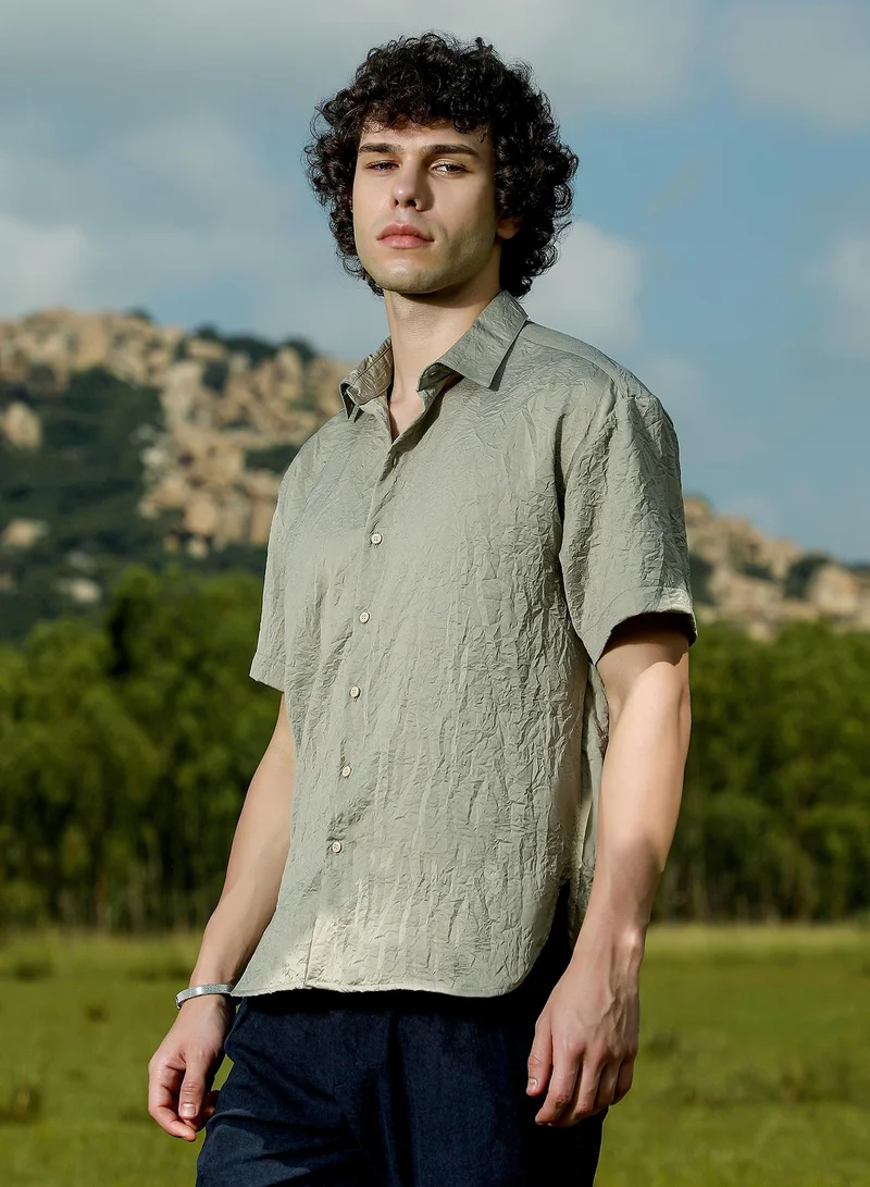 Campus Sutra Men's Sage Green Crumple-Tactile Shirt