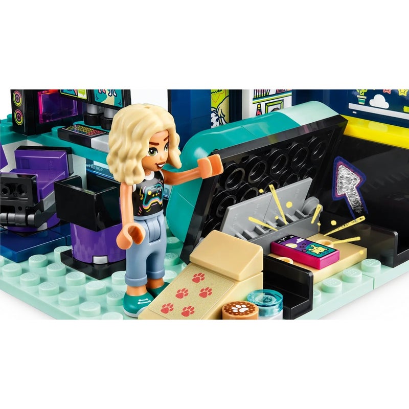 LEGO - Friends Nova's Room 179 Pieces - 41755 - Image 4