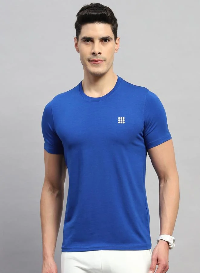 Rock.it Men Royal Blue Solid Round Neck T Shirt by Styli