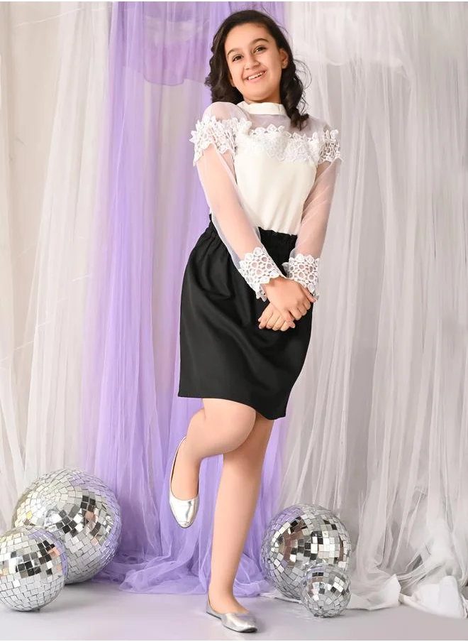 ليل بيكس Lace Yoke Top & Plain Skirt Set by Styli