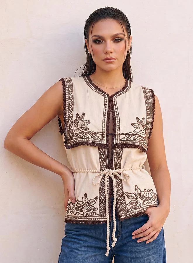 Smart Sleeveless Waistcoat with Embroidery