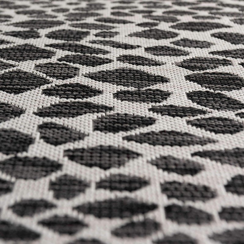Unique Loom Outdoor Collection Area Rug - Cape Town (4' 1' x 6' 1' Rectangle, Black/ Ivory) - Image 5