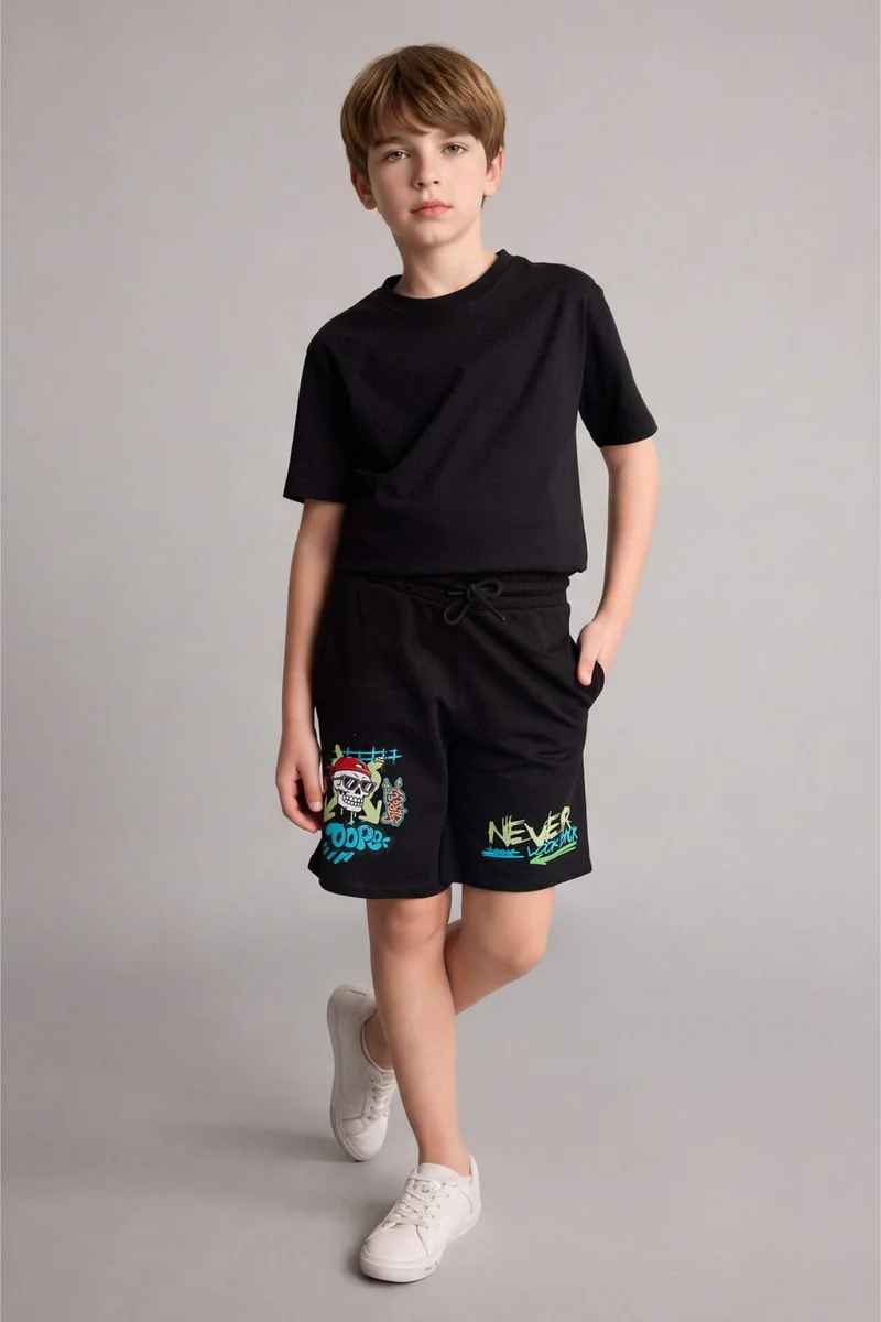 ديفاكتو Oversize Fit Shorts