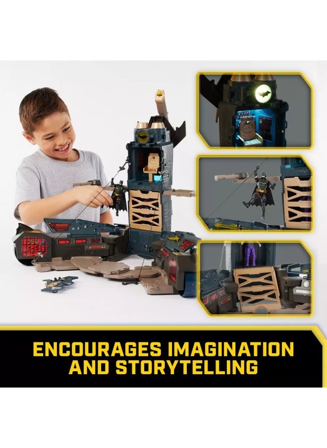 DC DC Batman Ultimate Transforming Batmobile Playset  - Image 4