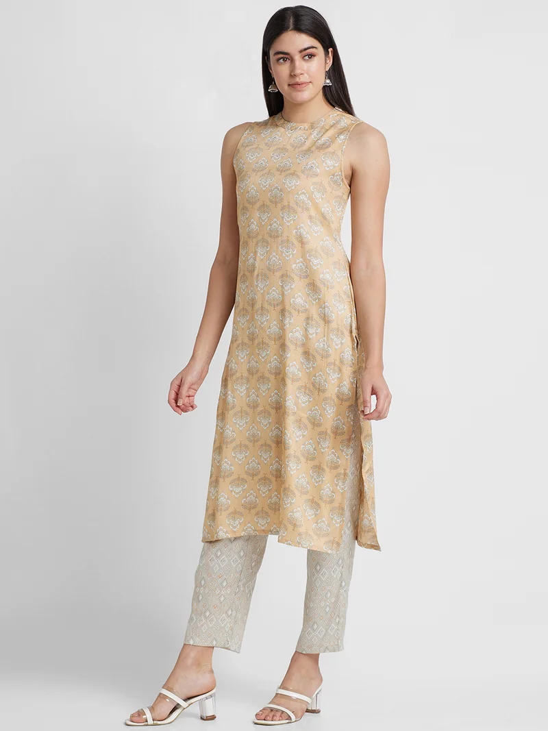 globus Women Floral Printed A-Line Kurta With Trousers