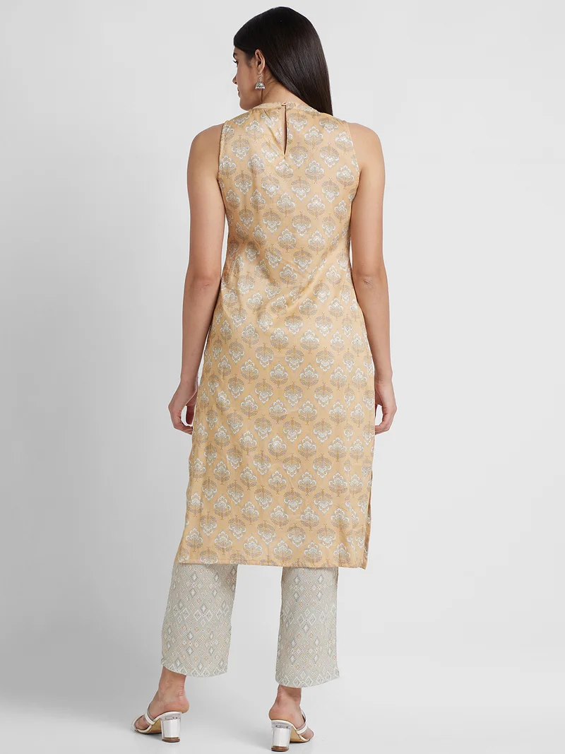 globus Women Floral Printed A-Line Kurta With Trousers