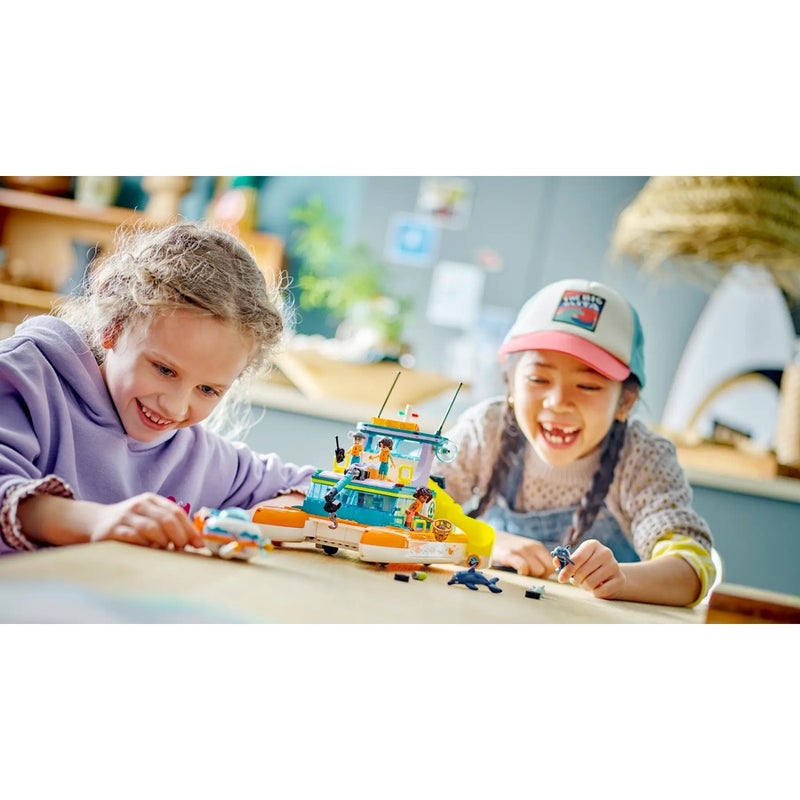 LEGO - Friends Sea Rescue Boat 717 Pieces - 41734 - Image 5