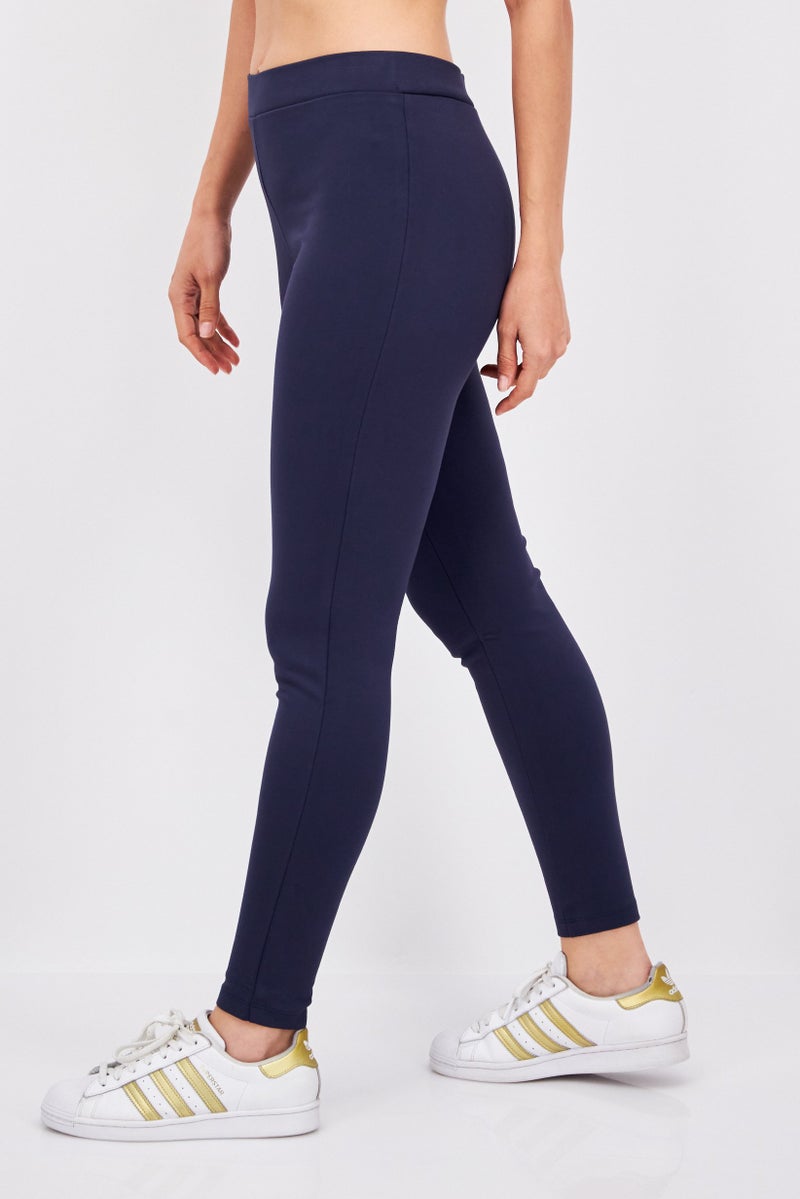 Red Tape ليجنز نسائية بقصة عادية بلون سادة، كحلي - Image 3