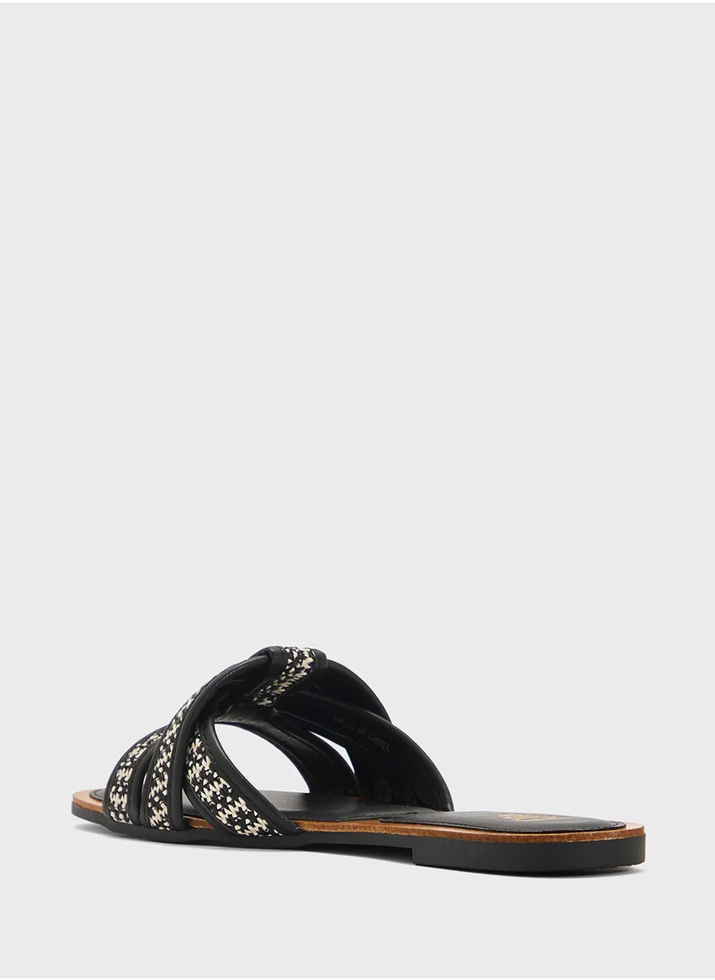 ايلا Ladies Flat Sandal