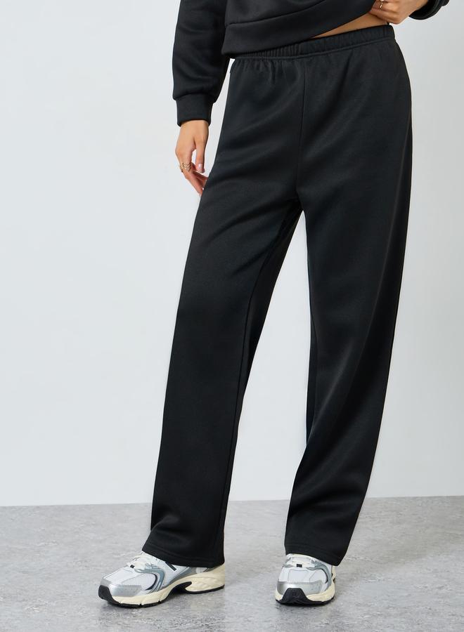 ستايلي طقم منسق من سويت شيرت بأزرار وجوغر - Image 4